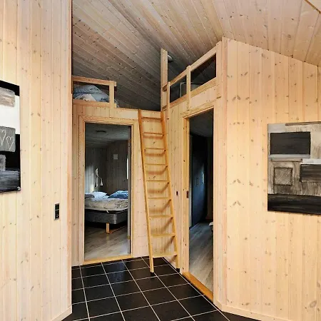 Four-bedroom Holiday In 5