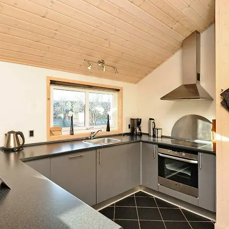 Four-bedroom Holiday In 5 度假居 *