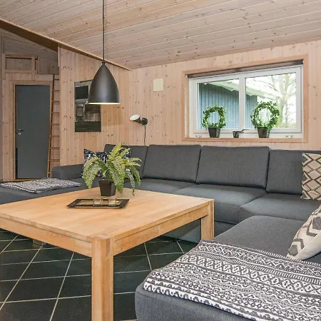 Four-bedroom Holiday In 5 度假居