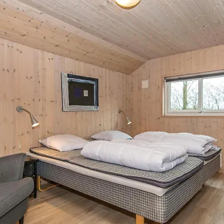 度假居 Four-bedroom Holiday In 5
